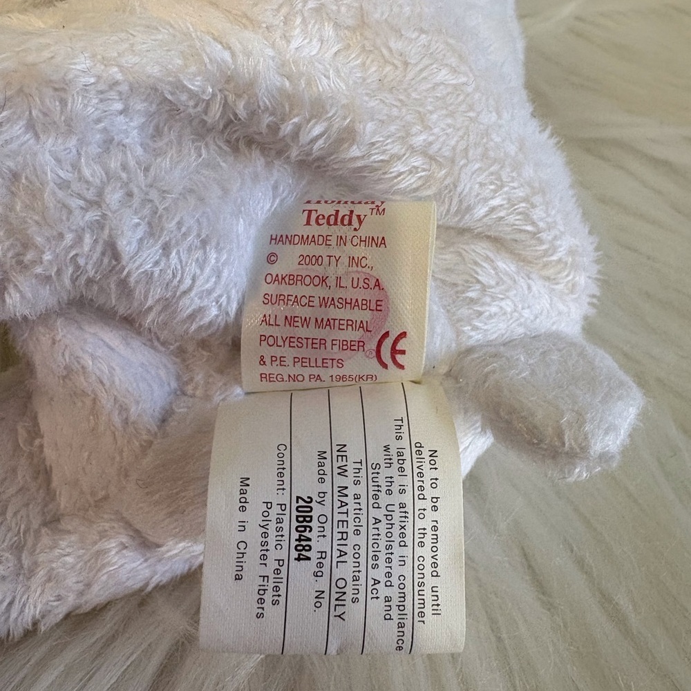 Ty(77)2000 Holiday Teddy White Plush Bear with Red Scarf - Picture 5 of 6